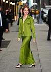 I Emma Stone nedavno je isfurala zeleni satenski komplet
