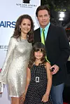 Ella s roditeljima, Kelly Preston i Johnom Travoltom.