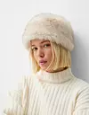 Bershka kapa od umjetnog krzna (15,99 eura)