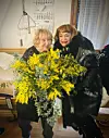 Obitelj je za slavlje gospođe Maje pripremila darove i prekrasne mimoze