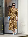 BGUK_1340922 - London, UNITED KINGDOM - Victoria Beckham seen leaving her flagship store in Mayfair in London. Pictured: Victoria Beckham BACKGRID UK 18 SEPTEMBER 2018,Image: 387224355, License: Rights-managed, Restrictions: , Model Release: no, Credit line: Zed Jameson / BACKGRID / Backgrid UK / Profimedia