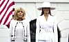 Bijeli šešir širokog oboda Melania je nosila dok je pratila prvu damu Francuske u obilasku Washingtona 2018.