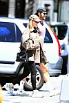 Margot Robbie i Tom Ackerley