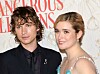 Nicholas Denton i Alice Englert glume vikonta i markizu u seriji.