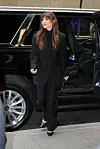 Zaljubili smo se u outfit Elizabeth Olsen
