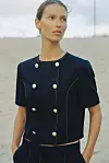 Zara traper sako na preklop s kratkim rukavima (prije 45,95 eura, sada 25,99 eura)