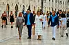 Bivša manekenka Slavica Ecclestone u šetnji Stradunom s Jeanom Alesiem.