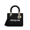 Christian Dior Lady D-Lite kožna torba (5050 eura)