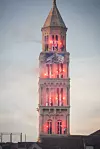 Split se od Olivera oprostio i bakljadom sa zvonika Sv. Duje.