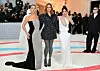 Madelyn Cline, Stella McCartney i Aubrey Plaza