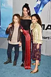 Momoina supruga Lisa Bonet i njihova djeca - sin Nakoa-Wolf Manakauapo Namakaeha i kći Lole Iolani.