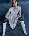 Hajina od plisirane svile ULLA JOHNSON, 5990 kn, NICOLAS STORE; ogrlica EYTYS iz fundusa stilista; čizme PROENZA SCHOULER, 7700 kn, HERALDI FOR WOMEN