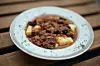 Recept za toć je, tvrdi Vinko, jednostavan: nekoliko vrsta mesa, uglavnom divljači, malo vina i višesatno kuhanje