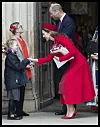 Koliko ju sunarodnjaci vole, posebno djeca, vidjelo se i taj put ispred Westminsterske katedrala, kada je sa suprugom Williamom odlazila s mise