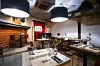 Restoran Sol nalazi se u neposrednoj blizini Trga bana Jelačića