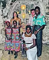 Na obiteljskom odmoru u Italiji s blizankama Estere i Stelle Ciccone, Lourdes Leone, Mercy James, Roccom Ritchiejem i Davidom Bandom