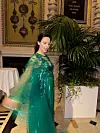 Večernja haljina kaftan kroja pristaje i trudnicama