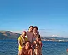 S mamom Ivonom, tatom Renatom, sestrom Petrom te braćom Markom i Vitom na ljetovanju na Čiovu.