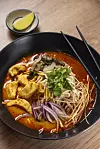 Khao Soi (curry s rezancima)