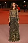 Natalie Portman oduševila je u zlatnoj Diorovoj haljini