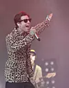 Jesse Rutherford u akciji na koncertu u San Franciscu 2019.