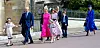 Zara i Mike Tindall s kćerima, u društvu princeze Beatrice i njenog supruga Edoarda Mapellija Mozzija te princem i princezom od Walesa i njihovom djecom