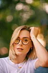 Model kapsula kolekcije odel dostupan je u verziji sunčanih naočala za odrasle, sunčanih naočala za djecu i naočala za čitanje.