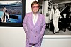 Sir Elton John u travnju 2023. na izložbi ‘Taupin and O‘Neill: Two Sides of the ‘60s‘