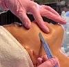 Eva Mendes objavila je svoj odlazak na dermaplaning