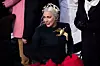 Lady Gaga u Schiaparelli looku s brošem u obliku golubice Fotografija: Shutterstock Editorial/Profimedia