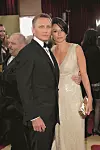 FEVERETT COLLECTION Daniel Craig od 2005. do 2010. bio je zaručen s producenticom Satsuki Mitchell.