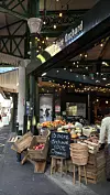 Borough Market veleprodajna je i maloprodajna tržnica u Southwarku