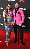 Dee Devlin i Conor McGregor na dodjeli nagrada MTV Video Music u New Yorku 2021.