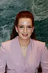 Od prve dame kakva se poželjeti može, postala je princeza duh