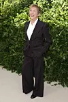 Annette Bening oduševila je u crnom Chanel odijelu