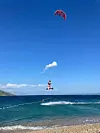 Mama Aleksandra već se godinama bavi ekstremnim vodenim sportom - kitesurfingom