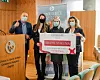 Predstavnici Klaićeve bolnice s Mateom Škaberna, predstavnicom Douglas parfumerija.