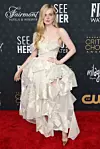 Elle Fanning u Alexanderu McQueenu