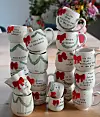 'Driving home for Christmas', 'Magic December', 'Cup od Christmas spirit', 'Christmas movie watching mug' samo su neki od natpisa koje možete odabrati