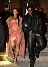 Rihanna je s dečkom također bila na reviji.