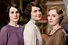 Michelle Dockery u ulozi Mary, Elizabeth McGovern kao njena majka Cora te Laura Carmichael kao mlađa sestra Edith