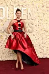 Selena Gomez u haljini Giorgio Armani