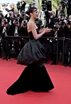 Bella Hadid u Schiaparelli haljini Fotografija: Shutterstock editorial / Profimedia