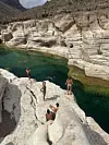 Kupanje u spektakularnim prirodnim bazenima s vodopadima Wadi Kalissan, do kojih se dolazi nakon sat vremena planinarenja