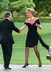Princeza Diana u slavnoj 'revenge dress' i crnim Manolicama