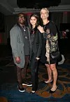 Kazembe Ajamu Colemanom i Claire Stoermer sa svojom jedinicom
