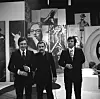 Vojo u društvu Dobroslava Silobrčića i Zvonka Zmazeka s kojima je 1971. počeo voditi talk show ‘Mali noćni novinari‘