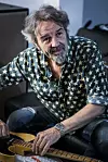 Gitarist, skladatelj i jedan od osnivača Parnog Valjka otvoreno je govorio o zahvatu.