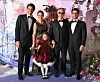 Andrea Bocelli sa suprugom Veronicom, kćeri Virginijom te sinovima Matteom i Amosom