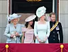 Vojvotkinja od Cornwalla i vojvotkinja od Cambridge s Meghan Markle i pricom Harryjem na balkonu Buckinghamske palače 2018.